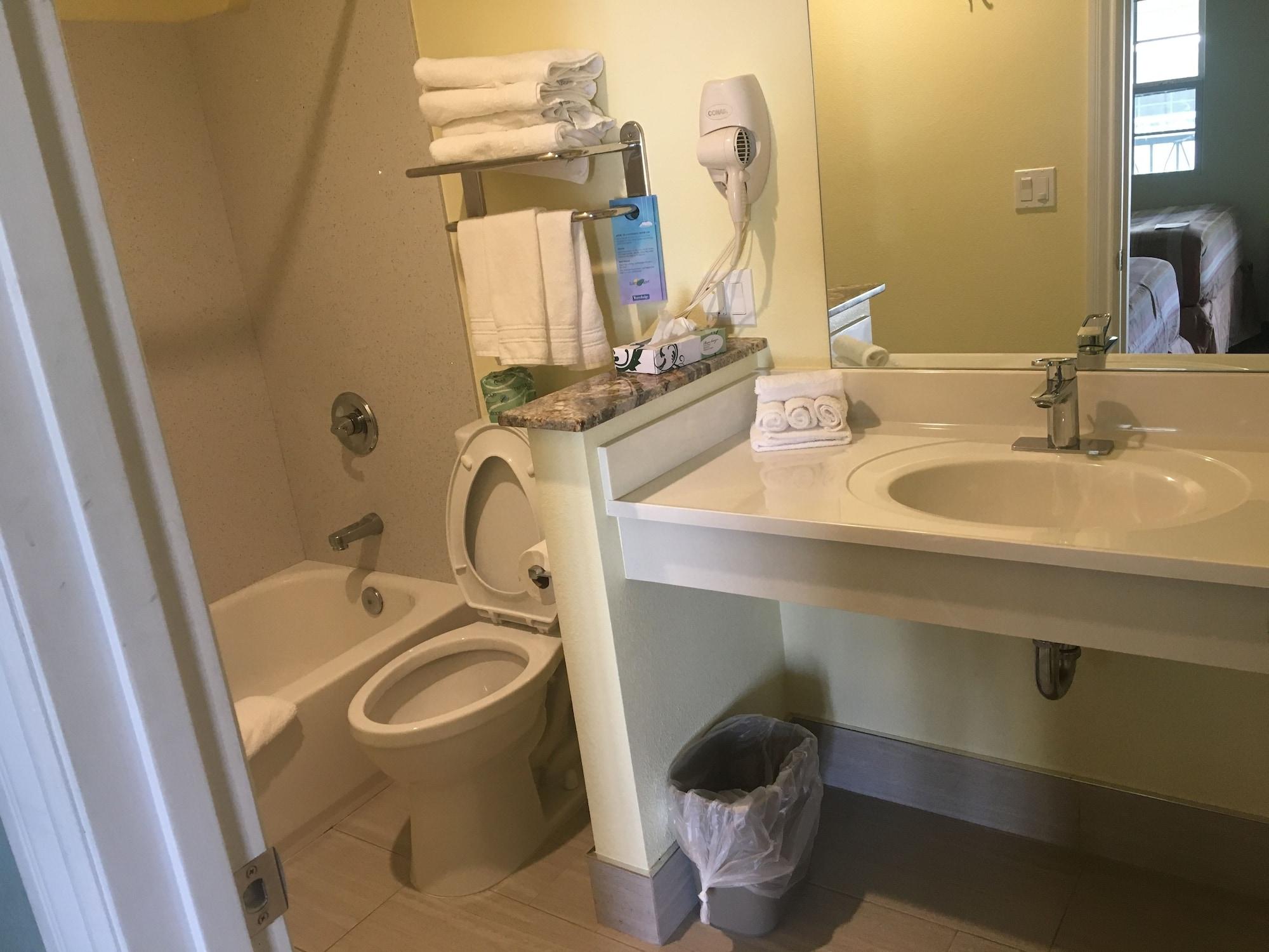 Travelodge By Wyndham Fairfield/Napa Valley Bagian luar foto