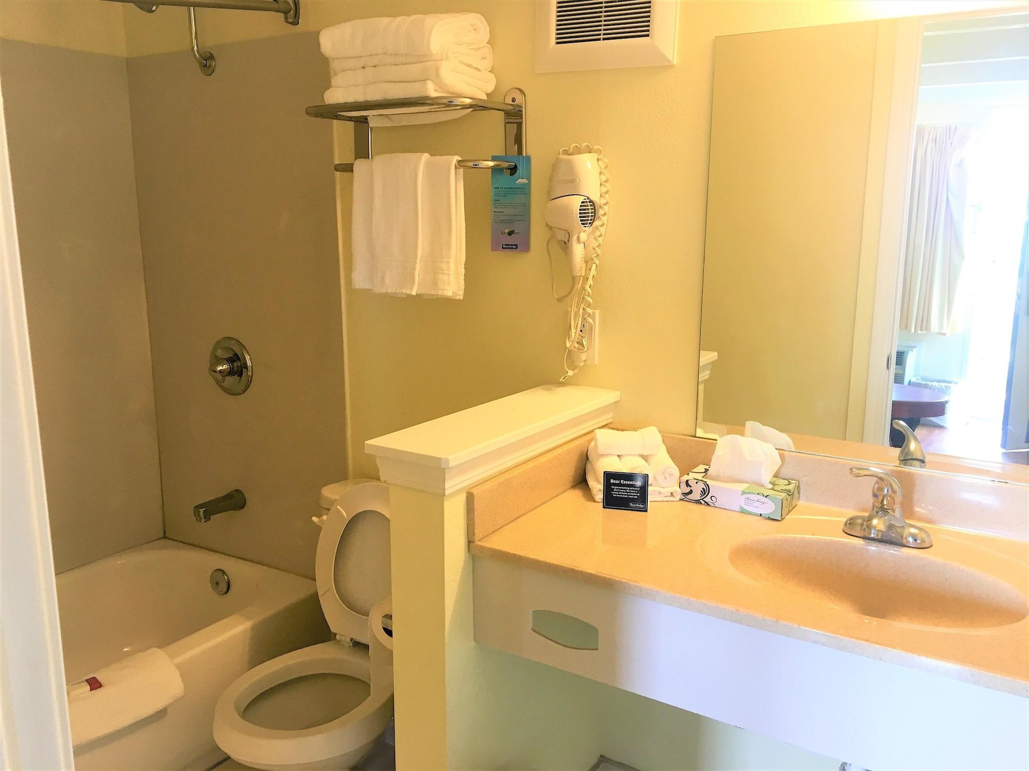 Travelodge By Wyndham Fairfield/Napa Valley Bagian luar foto