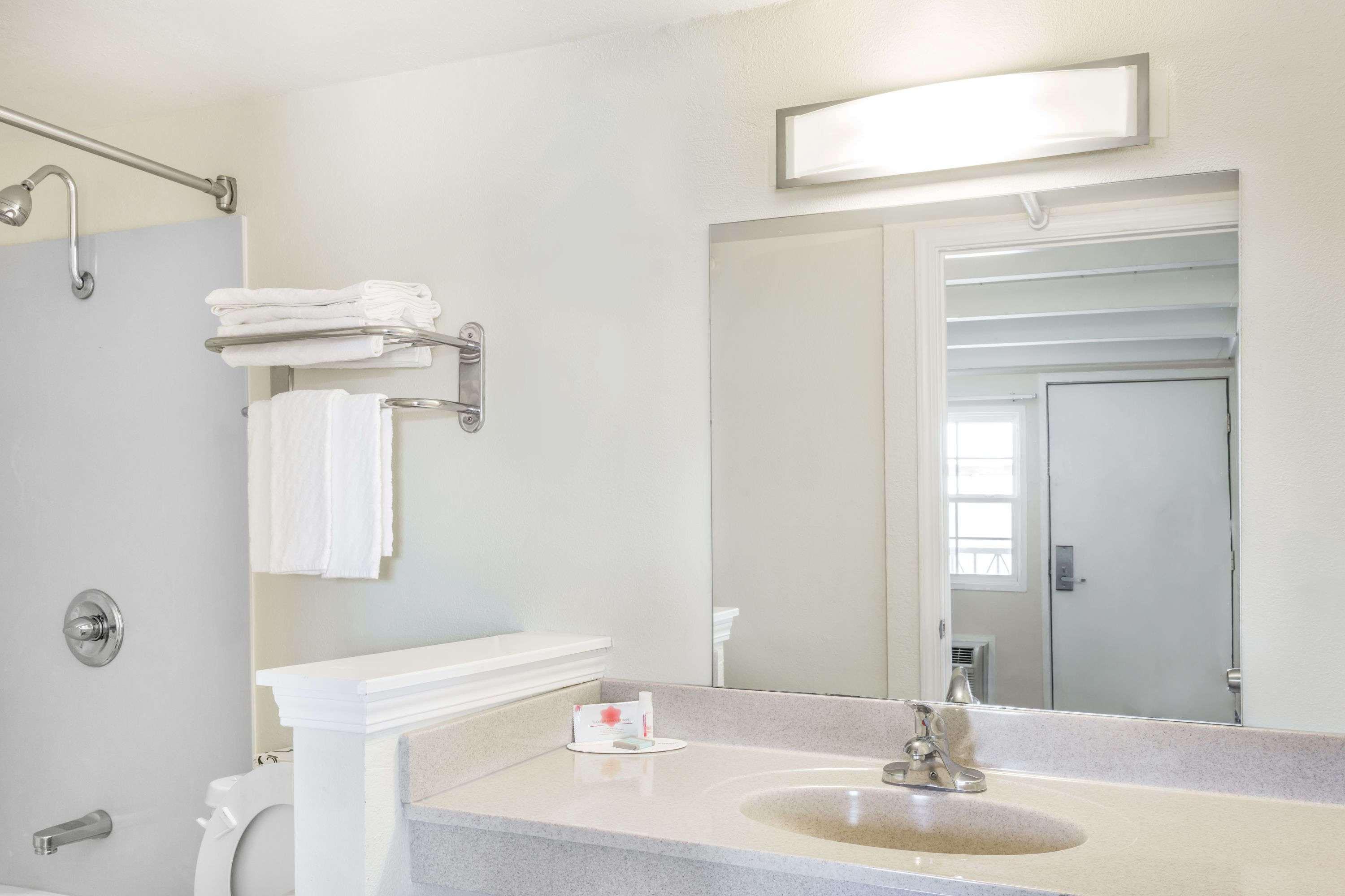 Travelodge By Wyndham Fairfield/Napa Valley Bagian luar foto