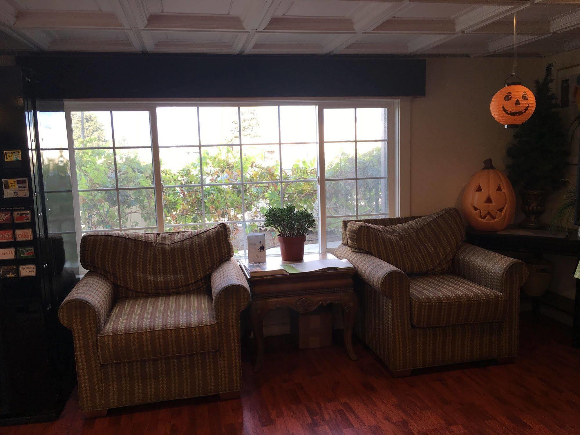 Travelodge By Wyndham Fairfield/Napa Valley Bagian luar foto