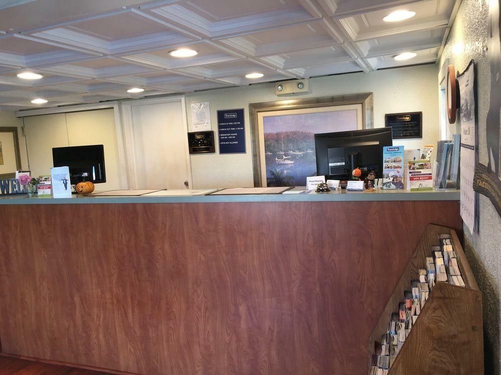 Travelodge By Wyndham Fairfield/Napa Valley Bagian luar foto